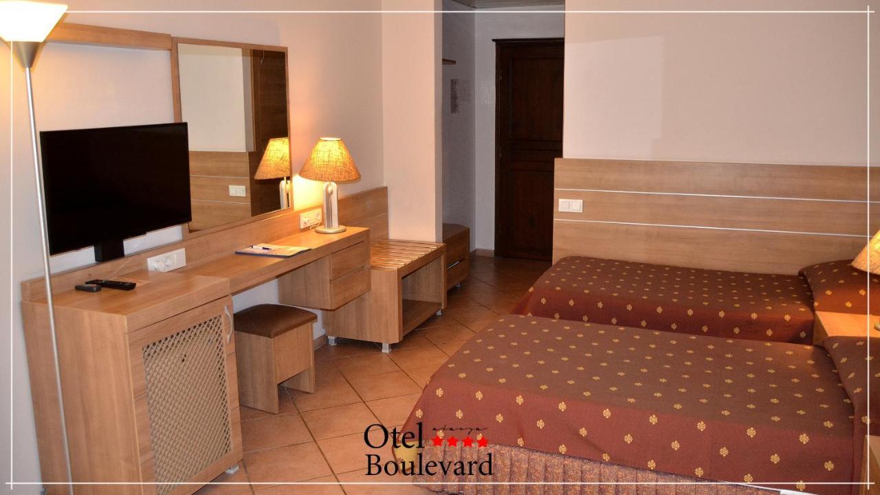 Boulevard Otel Αλάνια Εξωτερικό φωτογραφία
