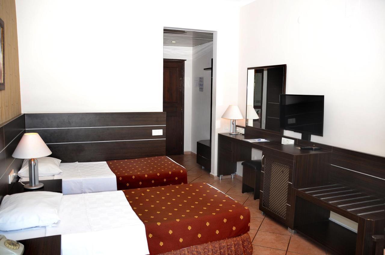 Boulevard Otel Αλάνια Εξωτερικό φωτογραφία