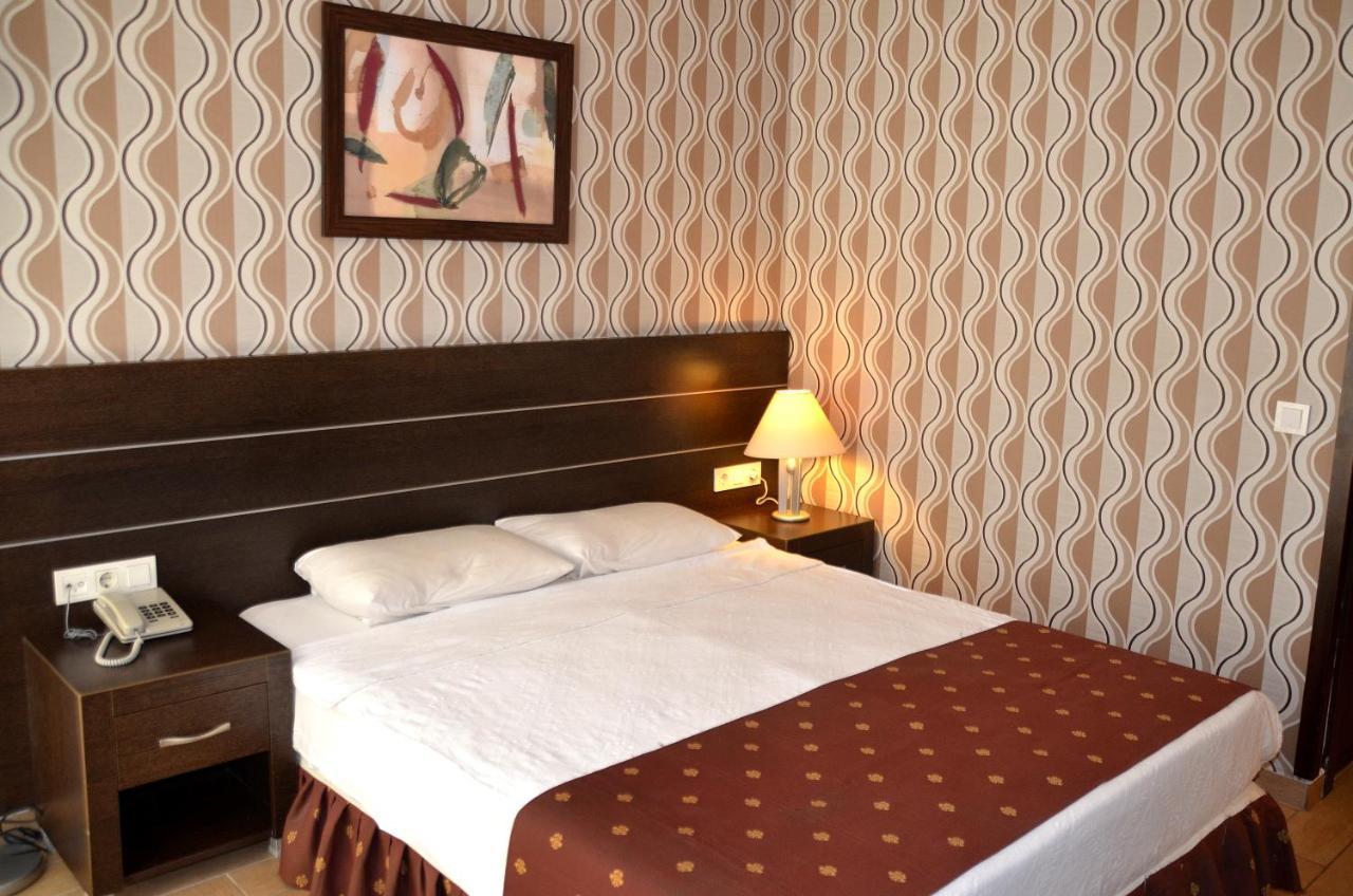 Boulevard Otel Αλάνια Εξωτερικό φωτογραφία