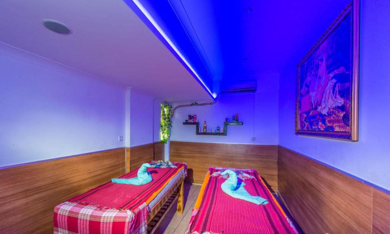 Boulevard Otel Αλάνια Εξωτερικό φωτογραφία