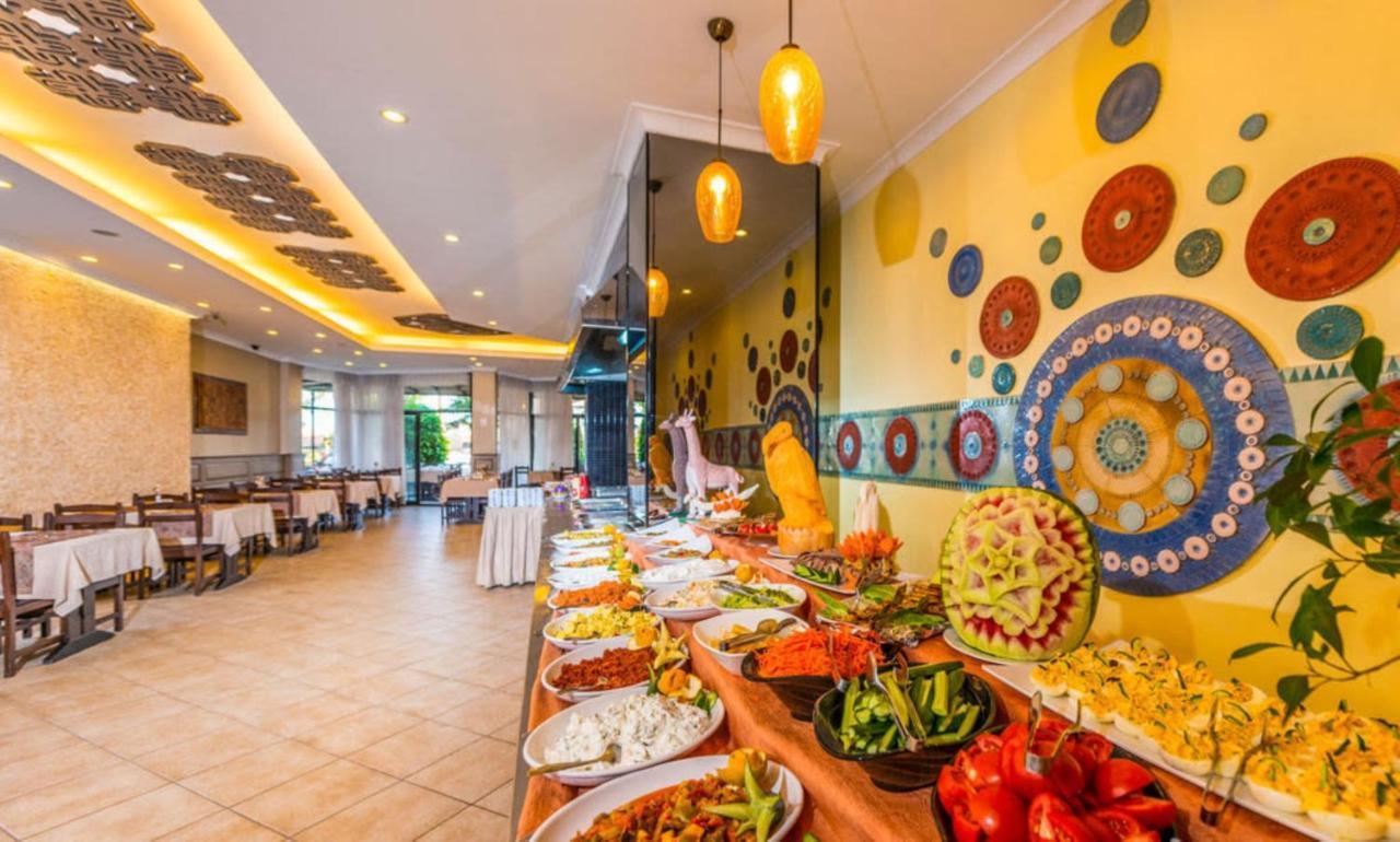 Boulevard Otel Αλάνια Εξωτερικό φωτογραφία